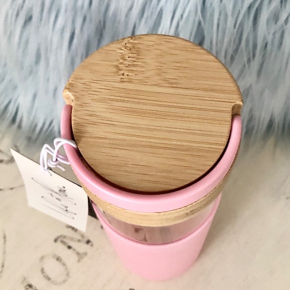 Glass Water Bottle, Bamboo Lid Screw Top W/Handle & Pink Silicone Sleeve, 20 oz - Picture 5 of 13